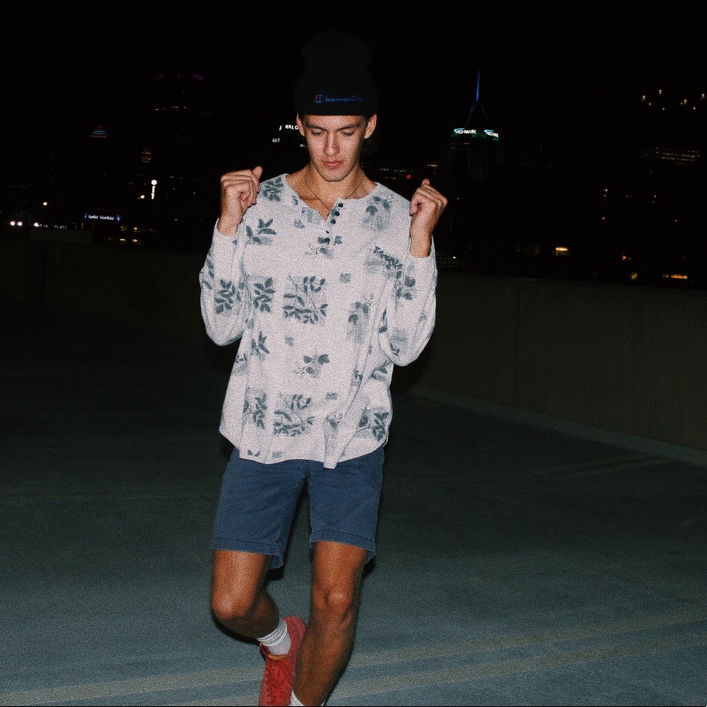 FLORAL SWEATER // L